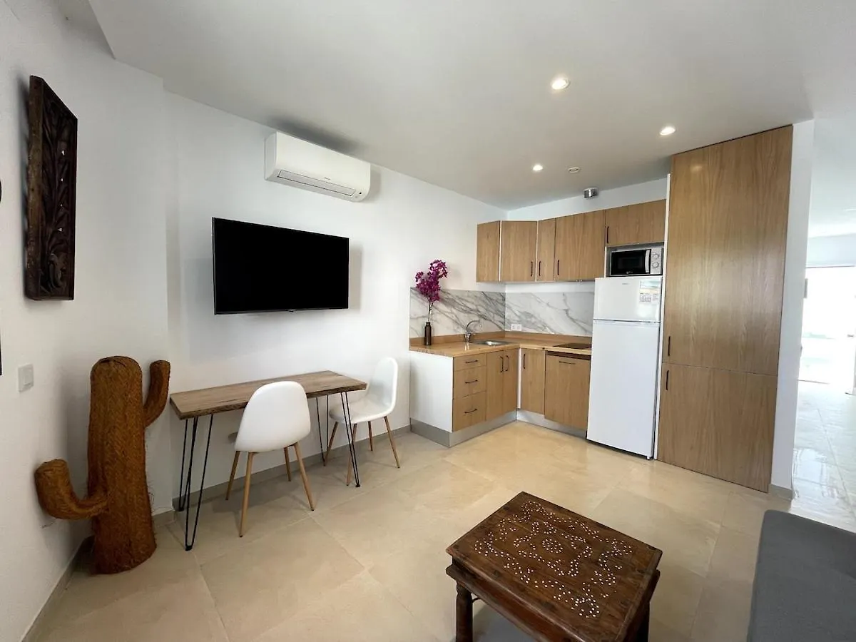 Apartment Elegant Apartment, Central, Pool And Parking Tarifa